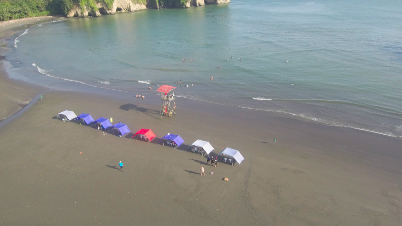 Playa Magüipi carpas