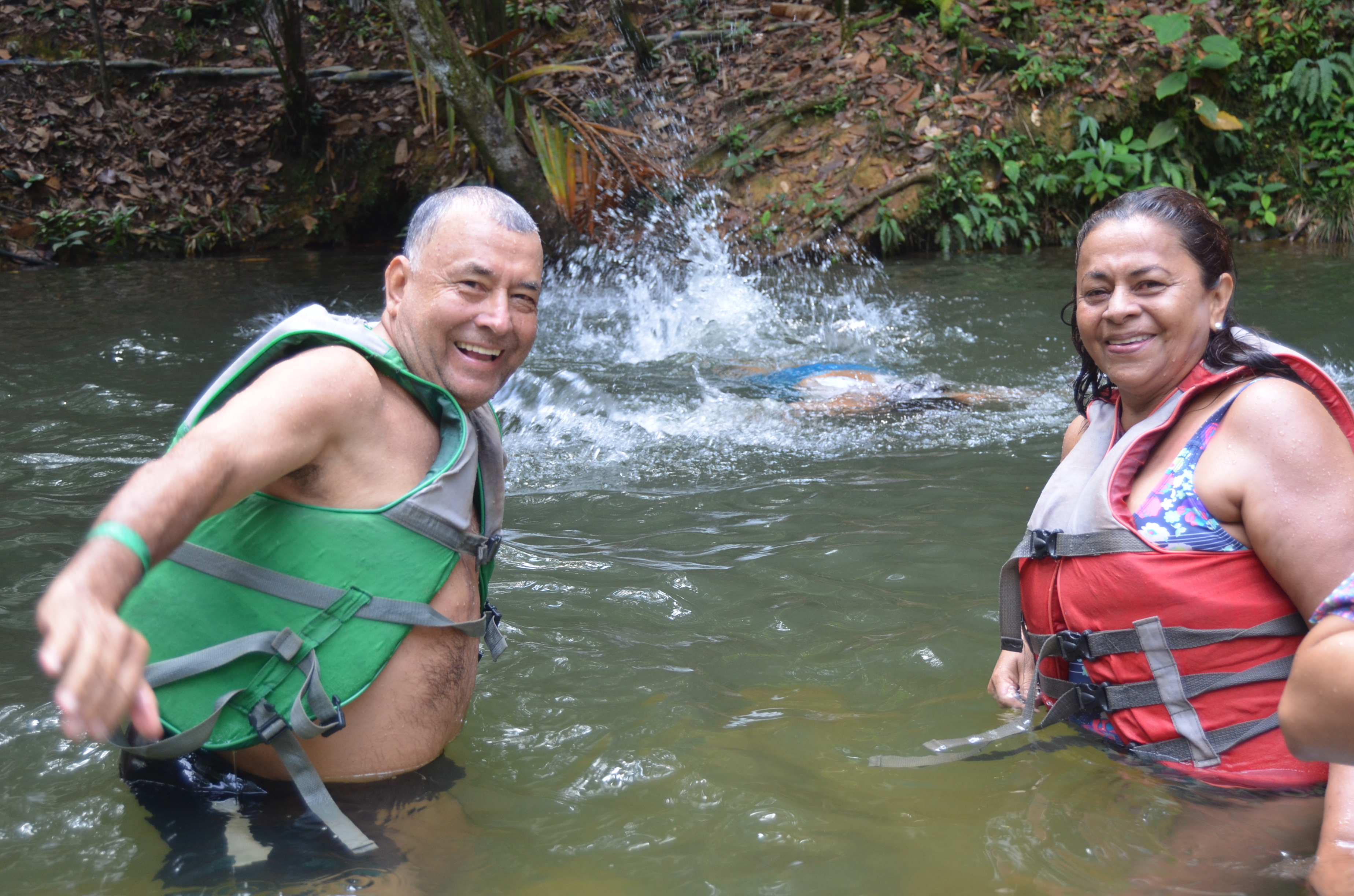 Pareja charco.